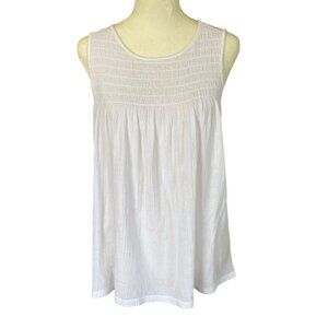Old Navy women's size small white sleeveless baby doll style pleated tank top